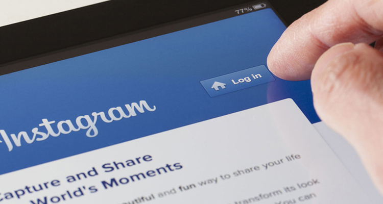 <b>響應式網站中的(de)圖片庫設計(jì)須注意</b>